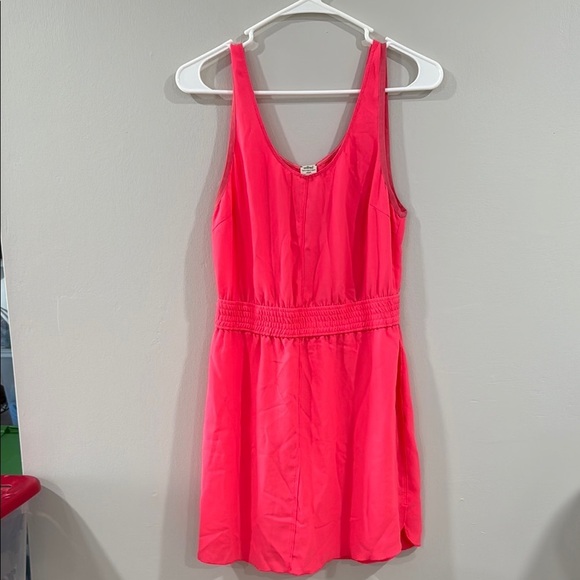 Wilfred Dresses & Skirts - ARITZIA Wilfred hot pink mini casual pullover summer dress